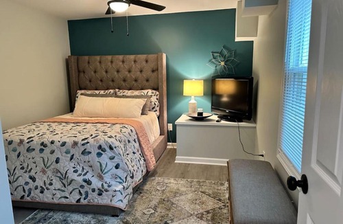 Charlotte Apartment | Serene 2BR in Sardis - Workspace - Fast Wi-Fi