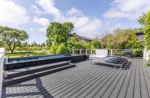 Vineburg House | Sonoma Country Escape - Pool, Hot Tub, Bocce and Garden