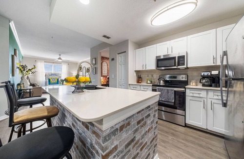 Westchase Apartment | Spacious 3BR 2BA w Pool Gym Near Airport 4