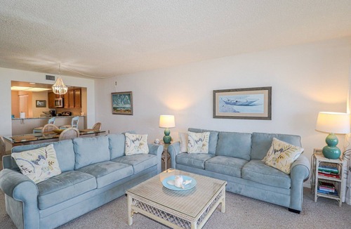 Butler Beach Condo | Spacious and Lovely Beachfront Condo Barefoot Trace 314