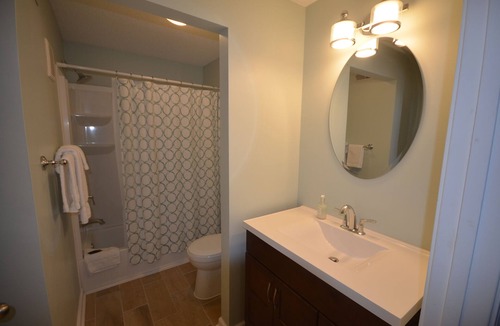 Acme Condo | Spacious golf course condo near Traverse City. Air conditioning.