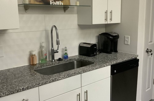 Charlotte Apartment | Spacious Luxury Apartment mins from CLT Airport and Shopping Outlets