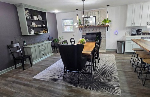 Kannapolis House | Spacious Renovated 5 bedroom Retreat near I-85