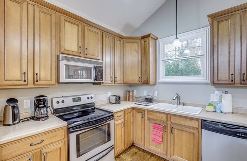 Weaverville House | Spacious & Scenic! Weaverville Home Near Main St