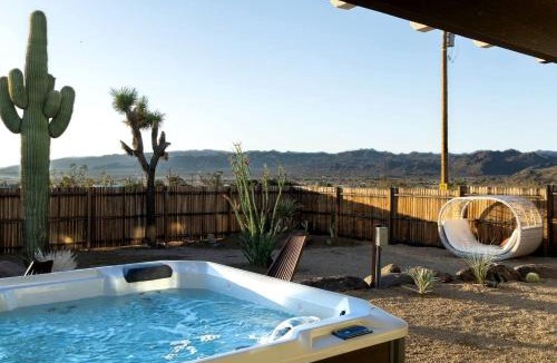 Joshua Tree House | Spectacular Desert Cottage with Sauna and Jacuzzi in California