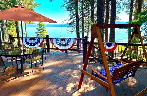 Lake Almanor West House | Spooner in Lake Almanor West, CA