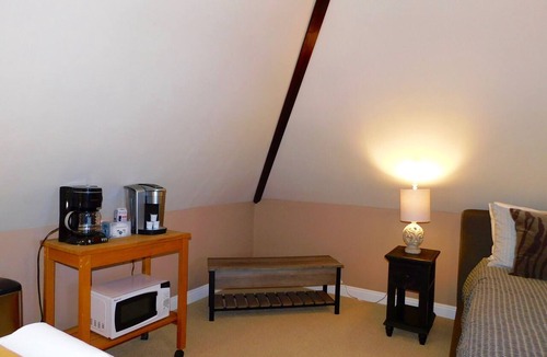 Temecula Apartment | Studio Loft Apartment PERMITTED TEMECULA WINE COUNTRY VACATION HOME