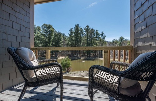 Glendale Apartment | Suite 1 - Quiet and private accommodations in a country setting.