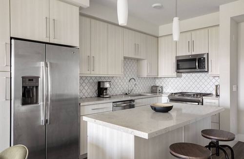 Pacific Highlands Ranch Apartment | Sunny Carmel Valley 2BR w/Gym, BBQ, & W/D, nr Dining, by Blueground