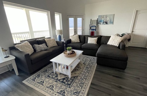 Rockport House | Sunset Cove-4 BR, 2 1/2 BA Waterfront Home. Sleeps 12-Private pier!