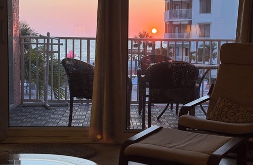 Indian Shores Condo | Swedish owned Spacious Condo with view over the large pool area and the beach