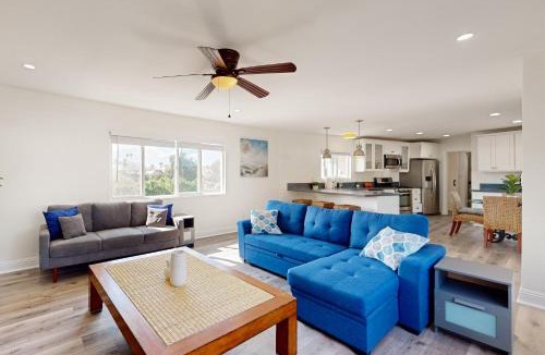 El Cerrito House | The Cliffside Bungalow