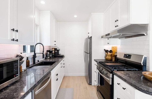 El Porto Apartment | The Drift Manhattan Beach | Luxury Design Steps to the Beach