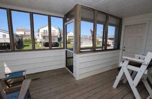 Colington Cottage | "The Hammock Cottage"
