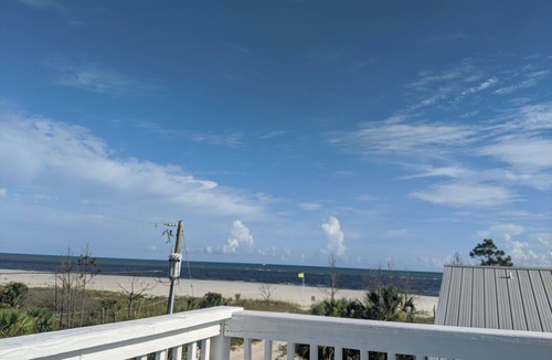 Indian Pass House | The Lucky Dog Beach House steps from the beach.