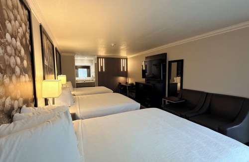 Ukiah Hotel | The Orchard Hotel Ukiah Mendocino County