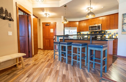 Olympic Valley Hotel | The Village at Palisades Tahoe