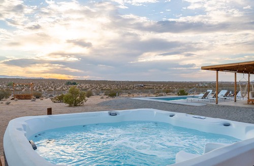 Twentynine Palms House | This house is a 3 bedroom(s), 1 bathrooms, located in Joshua Tree, CA.