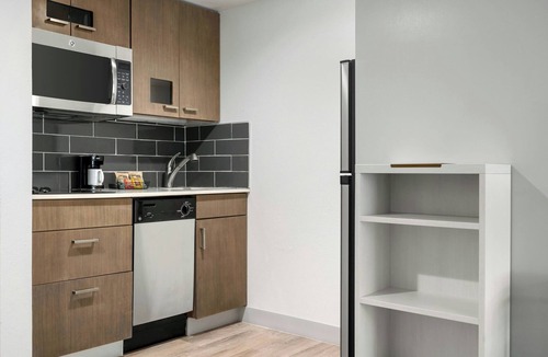 Charlotte Hotel | TownePlace Suites by Marriott Charlotte LoSo Airport