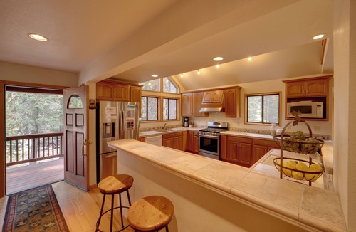 Truckee House | Truckee Home w/Private Hot Tub on a Golf Course