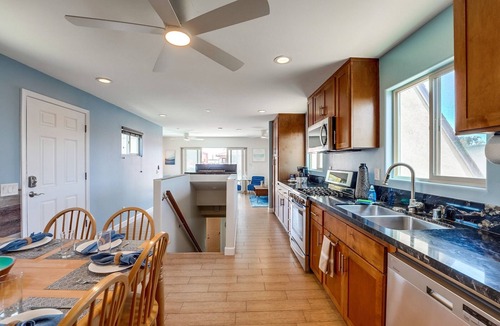 Mission Beach House | Upgraded Home with Beach Views