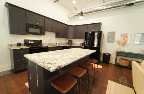 Grand Island Apartment | Upper Beauty: Vintage Downtown