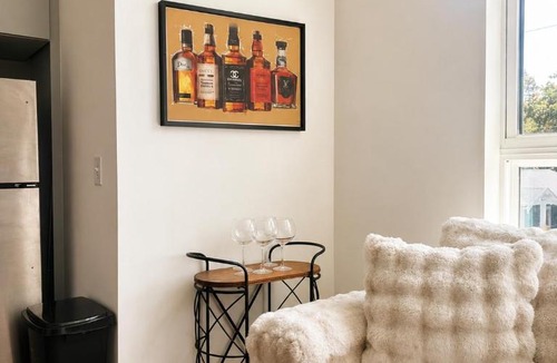 NoDa Apartment | Uptown Views & NoDa Vibes