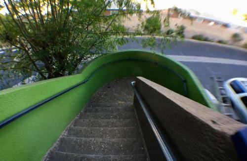 Fontana Hotel | Valley Inn & Suites