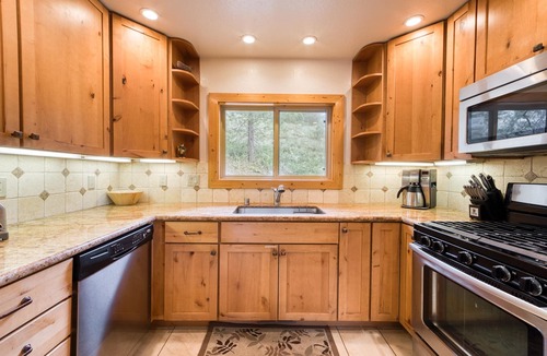 Olympic Valley House | Valley Vista at Palisades -4 BR, Mountain Views, Pet-Friendly, Close to Village!