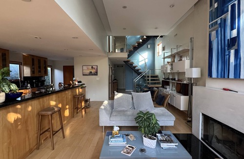 Venice Canals House | Venice Canals Contemporary, unique wildlife, amazing reviews