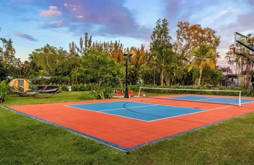 Plantation Villa | Villa Tation/8BR/Pool HotTub Sauna Basket/Pickle