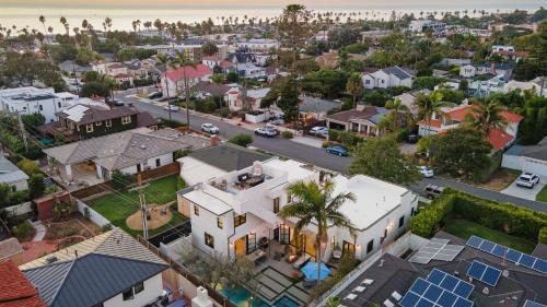 Beach Barber Tract House | Vista Del Mar by AvantStay