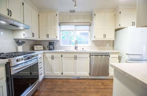 Guerneville House | Vista Retreat-Hot Tub and Wine Tastings Included