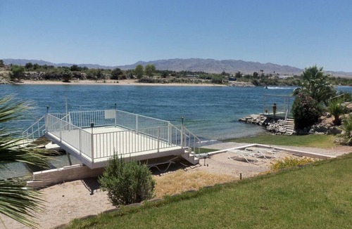 Mohave Valley House | WATERFRONT,PRIVATE BOAT RAMP,SANDY BEACH ,GATED COMMUNITY, 3.5 bedrooms, 2 bath
