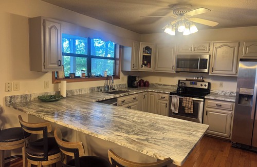 Hayesville House | Welcome to The Treehouse on Lake Chatuge!