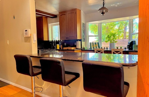 Mar Vista House | West LA ~ Beach Family Home & Large Private Backyard ~ 4-Bed 3-BR 2-BA