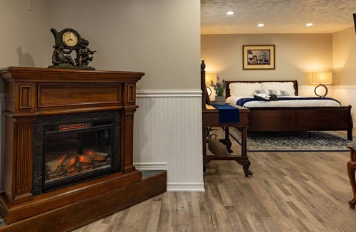 Point Arena Hotel | Wharf Master's Inn