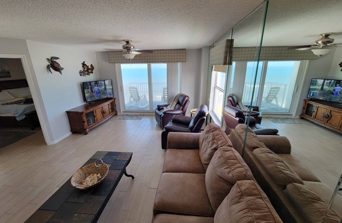 Plaza Shores Condo | Williams Surf Side Ocean front & turtles condo 2 king BR in Ormond Beach FL