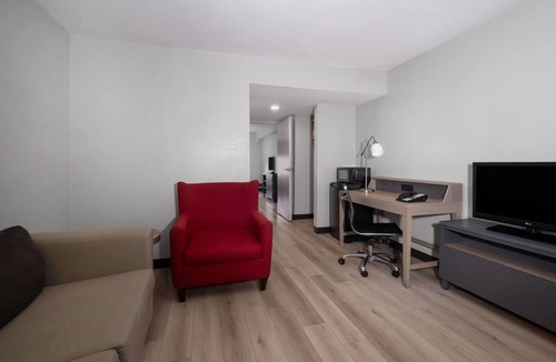 Matthews Hotel | Wingate by Wyndham Matthews/Charlotte