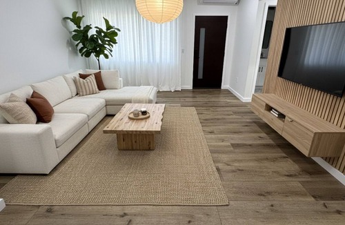 Chatsworth House | Wonderful 2-bedroom house with AC in sunny Los Angeles