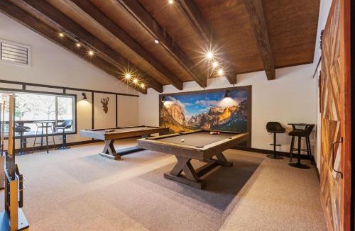 Harden Flat Resort | Yosemite Lakes Bunkhouses