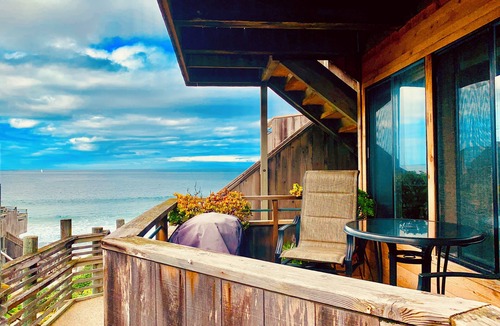 Monterey Condo | YOU WON'T WANT TO LEAVE!