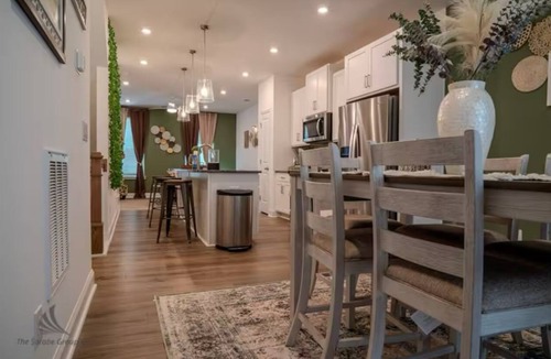 Biddleville House | Your Charlotte Basecamp - 10min to Everything