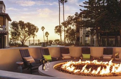 Oxnard Shores Resort | Zachari Dunes on Mandalay Beach, Curio Collection by Hilton