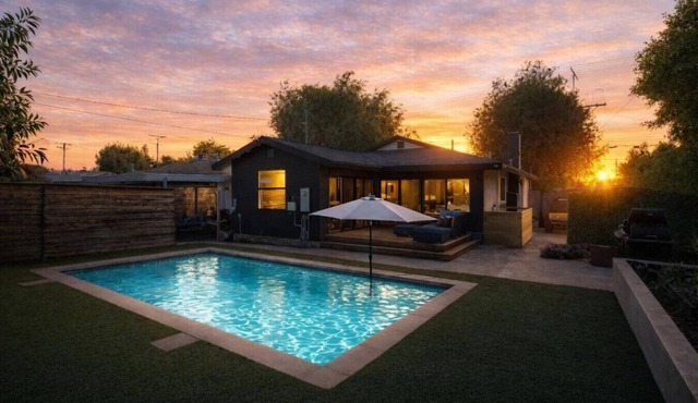 ৎ୭ Lassen Luxury Retreat | Pool Fire Pit ৎ୭