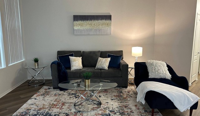 2 bedroom apartment Marina Del Rey, near Venice beach!