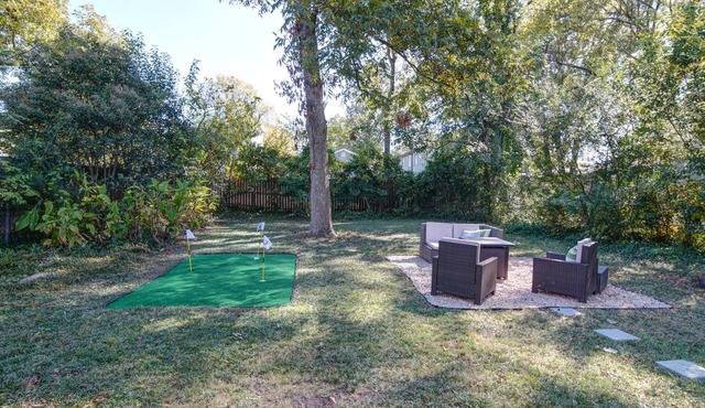 3 Bedroom home close to Uptown