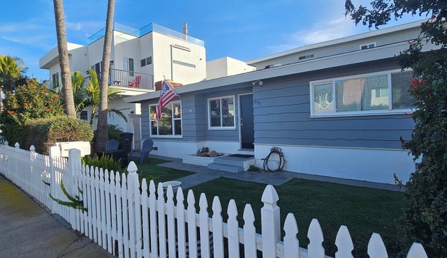 3-bedroom house in charming Imperial Beach with WiFi
