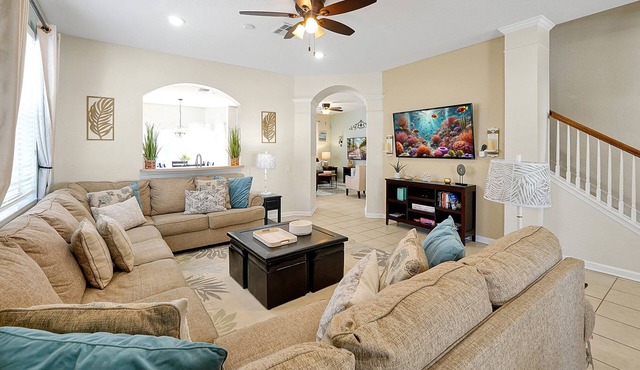 6 bed South Facing Pool/Spa Home Free Heat, Disney