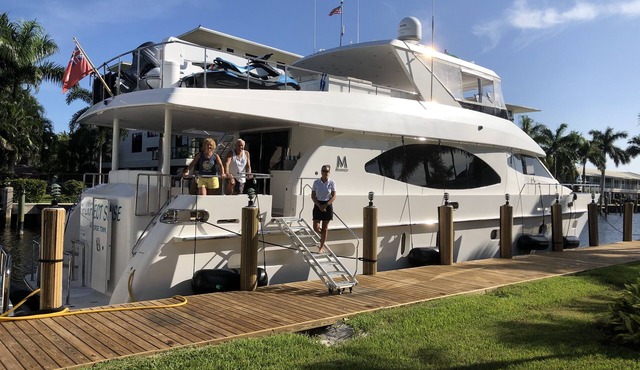 80-foot yacht charter